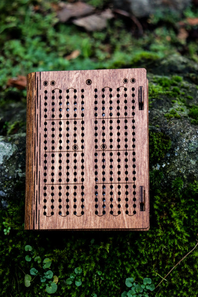 Travel Cribbage Board with Living Hinge