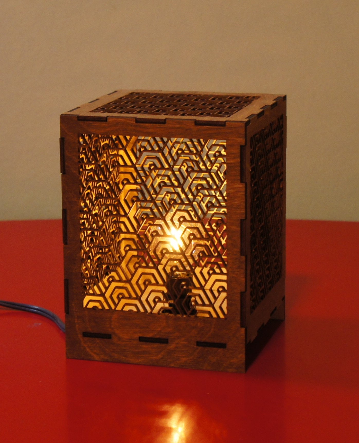 Desk Lamp - Deco Hex design